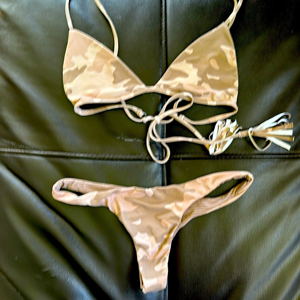 Acacia set small